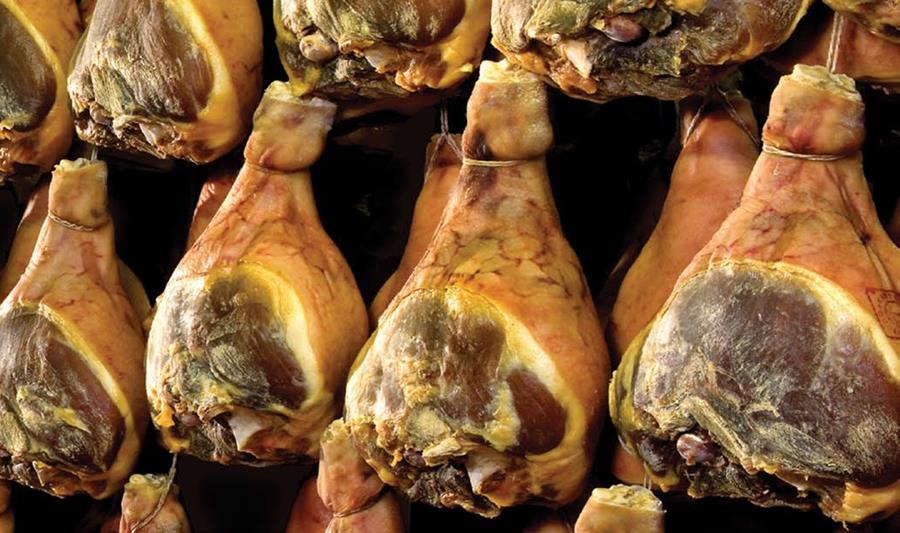 Viande fumée, d'une méthode de conservation à un mets raffiné